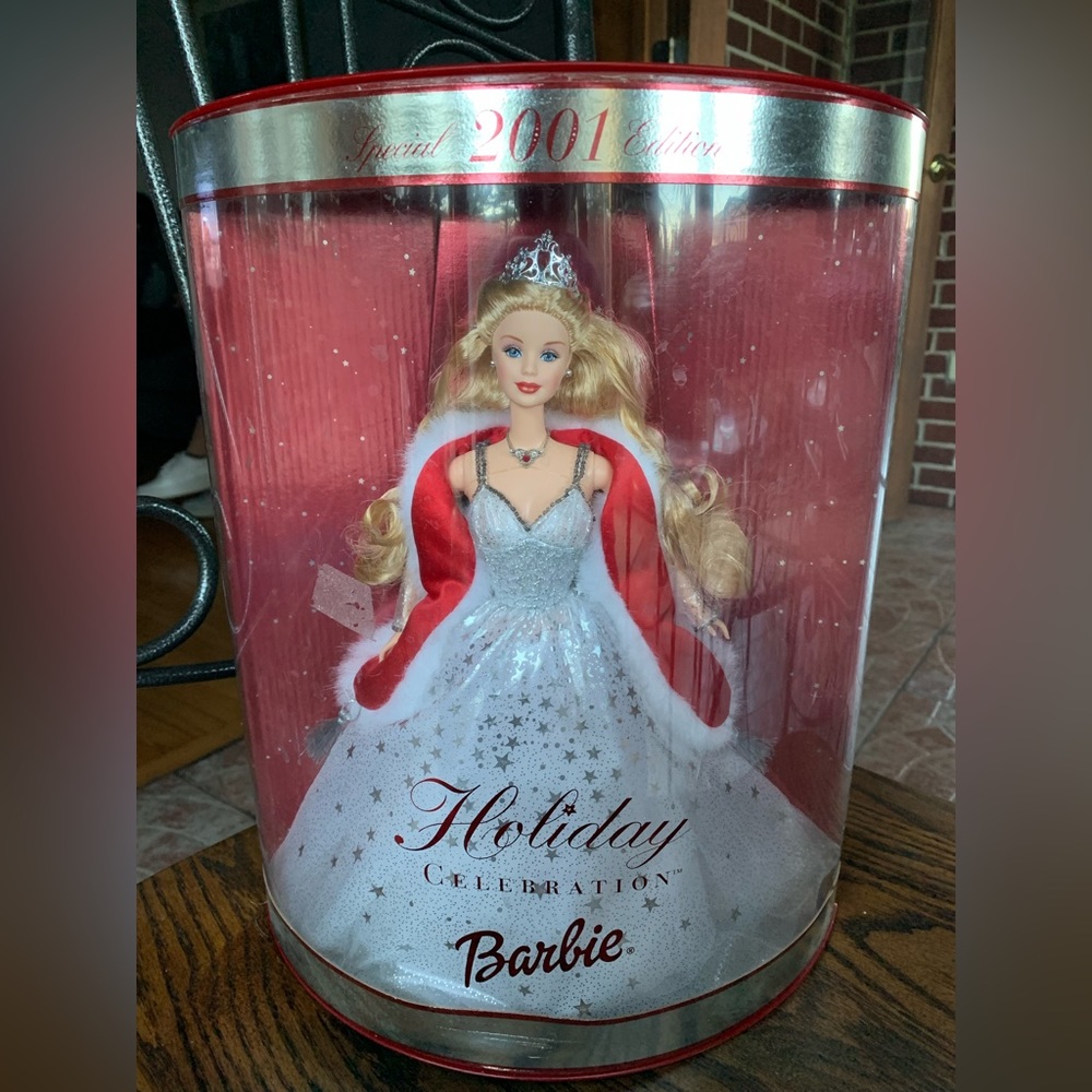 2001 Holiday Special Edition Barbie ✨